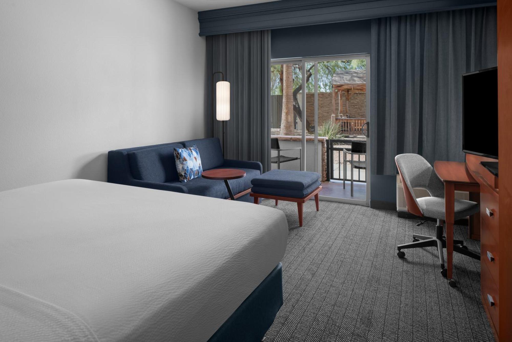 คอร์ตยาร์ด ฟีนิกซ์ เวสต์/อวอนเดล Hotel ภายนอก รูปภาพ